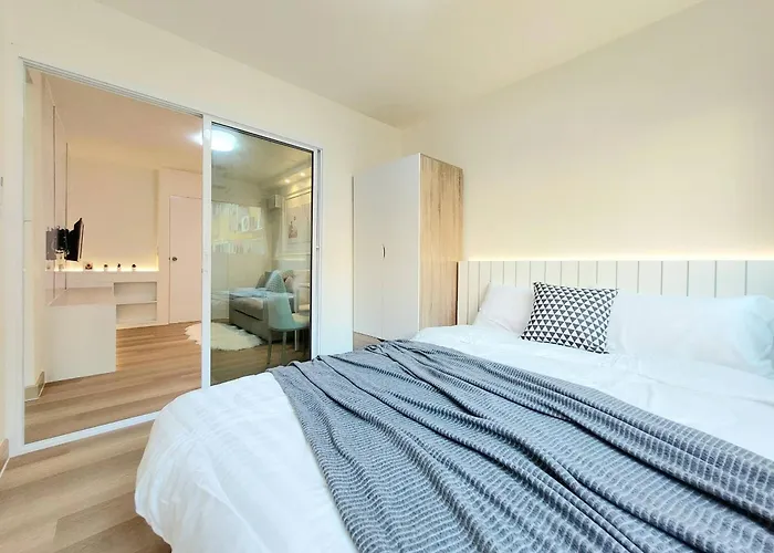 Joyful Poppular P1 Apartment